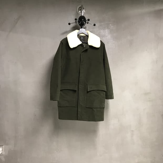 APC 아페쎄 퍼 코트 카키 36(W)