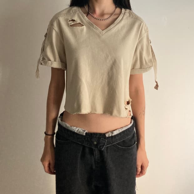 Distressed crop t