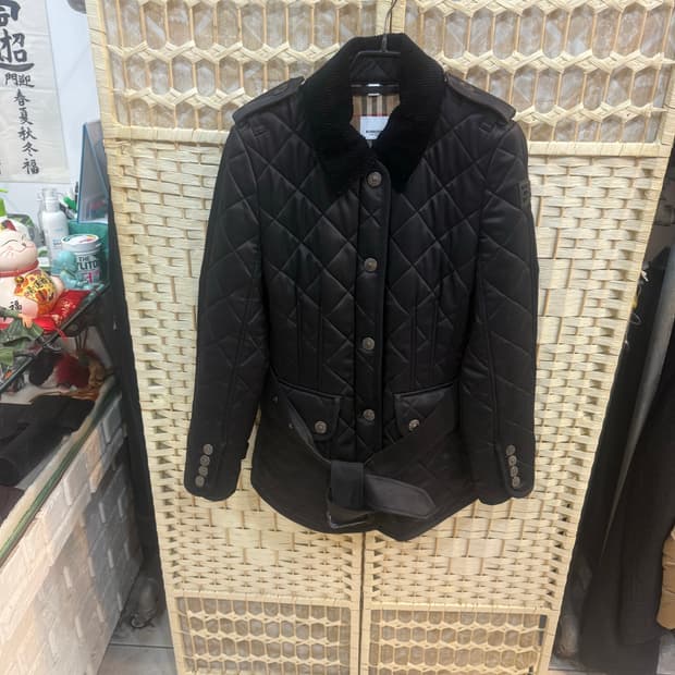 38/55-66 정품 버버리 퀄팅자켓 팝니다