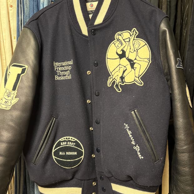 에임레온도르 바시티 L 판매합니다!!