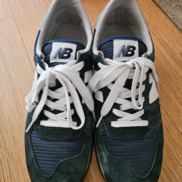 뉴발란스 990v1 275사이즈