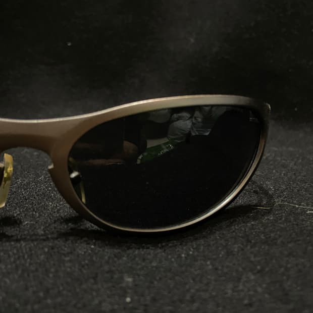 SunGear 빈티지 고글형 스틸 선글라스 (실버)