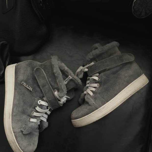 프라다스포츠 히든 웨지힐 시어링 하이탑 스니커즈