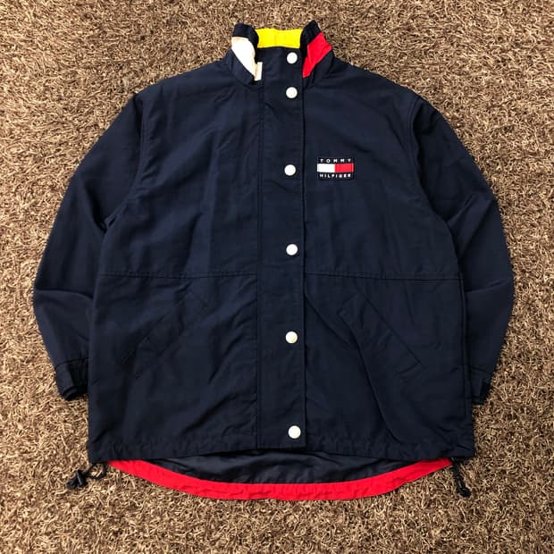 타미힐피거 빅로고 나일론 배색 바람막이 자켓