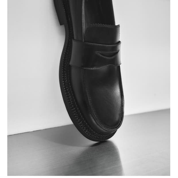 [새상품] 유스 Asymmetric Penny Loafer 43