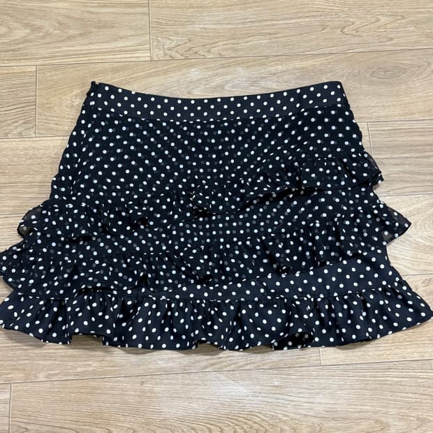 도트 프릴 스커트