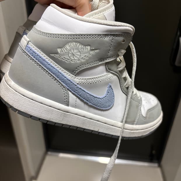 나이키 에어 조던1 하이 그레이 230