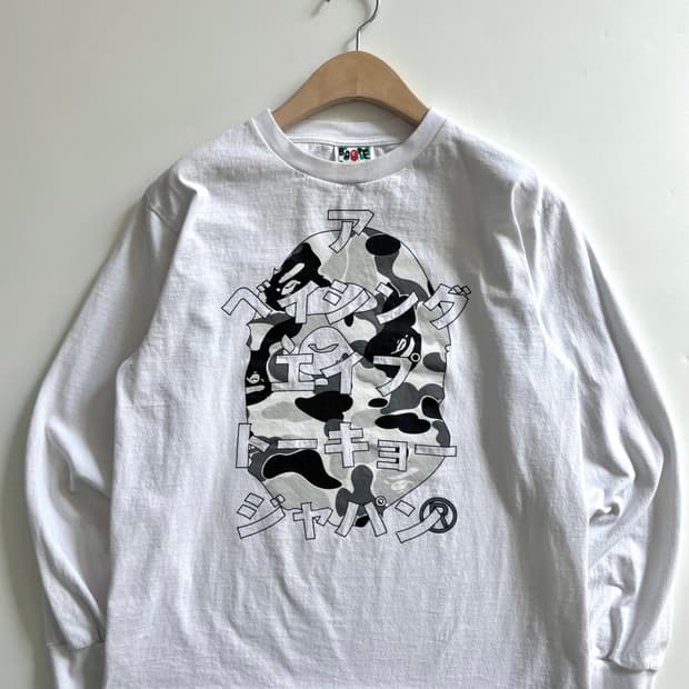 Bape 베이프 화이트 재패니즈 레터스 롱슬리브