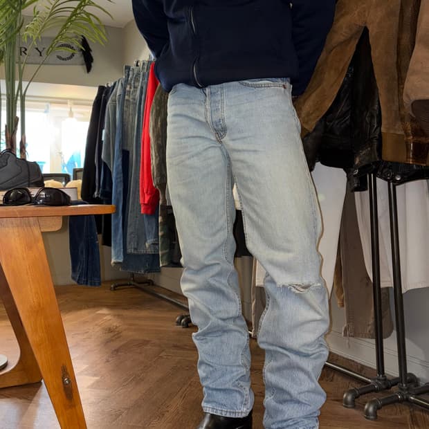 90’s Levi’s 501 520 USA distressed denim