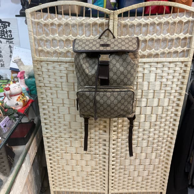 정품 구찌 수프림 백팩 팝니다