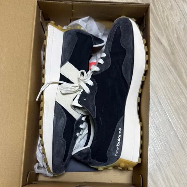 뉴발란스 327 블랙 275사이즈