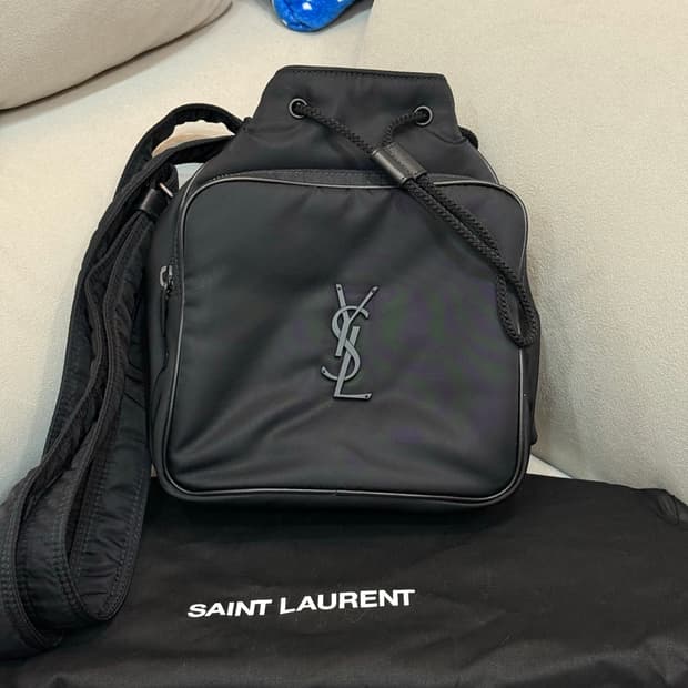 생로랑 버킷 니키 카메라백