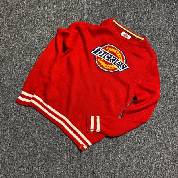 🌊Dickies Red logo knit