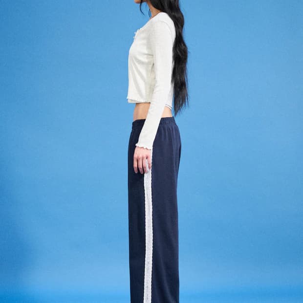 에잇세컨즈 사이드 트리밍 롱 스 팬츠 네이비