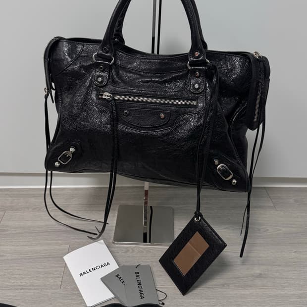 발렌시아가 모터백 시티백 미디움 블랙 상태A- 영수증o