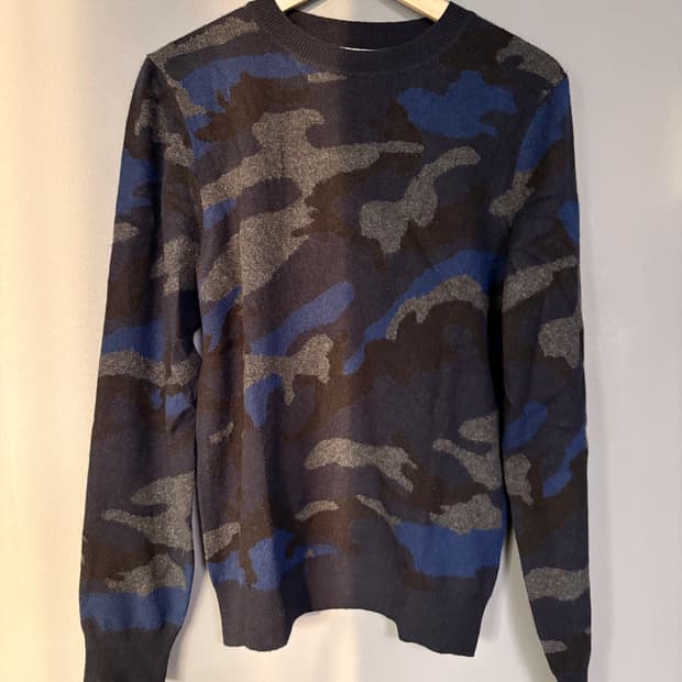 발렌티노 카모플라쥬 캐시미어 니트 네이비