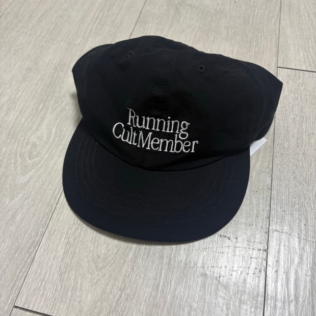 [F] SATISFY PEASESHELL RUNNING CAP