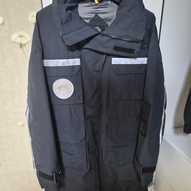 [XS] 캐나다구스x레졸루트 패딩 네이비