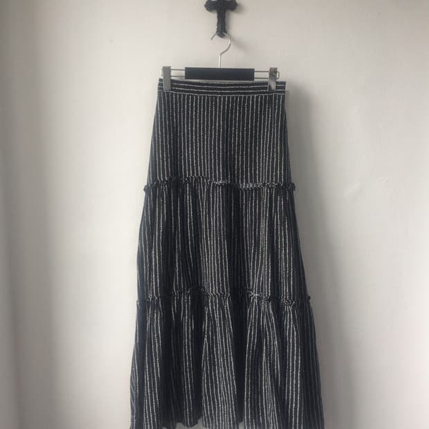 Stripe pattern long skirt