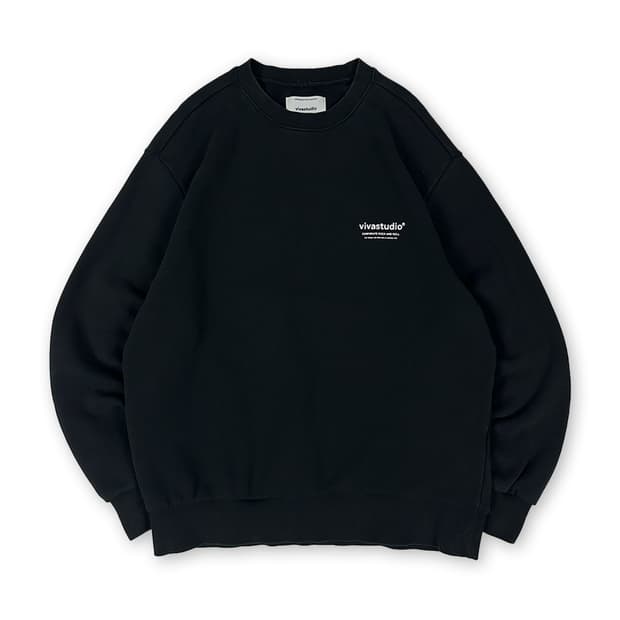 비바스튜디오 가슴로고 맨투맨