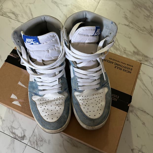 조던 1 레트로 하이 OG 하이퍼 로얄