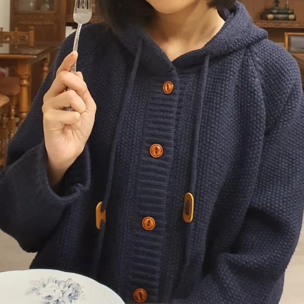 에잇세컨즈 네이비 후드 니트 가디건🍂