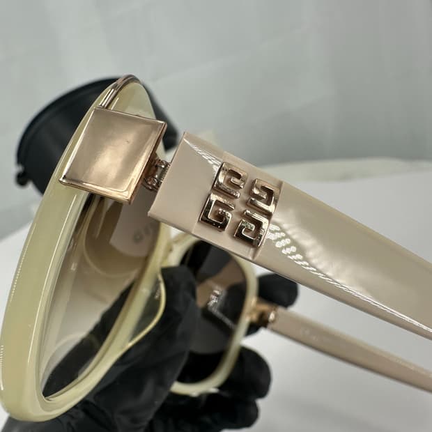 [새상품 무료배송] 정품 지방시 Made in Italy 선글라스