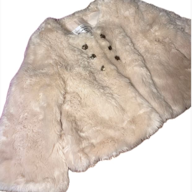 히메갸루 오네갸루 라떼갸루 크롭 퍼 자켓