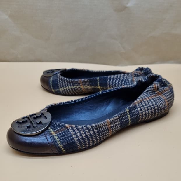 토리버치 여성플랫슈즈6.5 235.