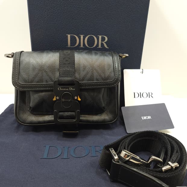 디올 CD 힛더로드 플랩 미니