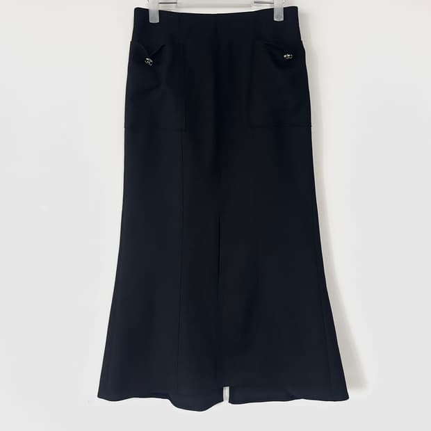 타임 메탈 엠블럼 슬릿 밴딩 스커트