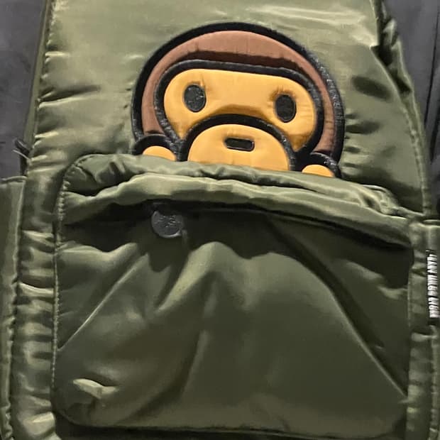 베이프 패딩 가방