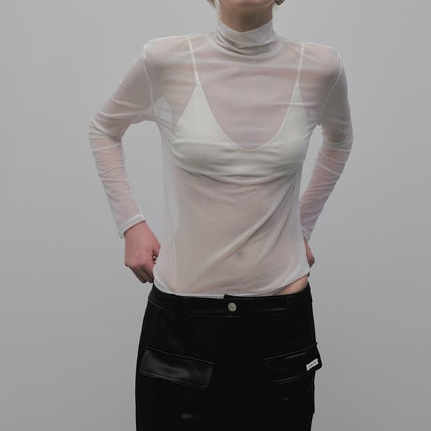 오버듀플레어 메쉬 폴라 탑 화이트