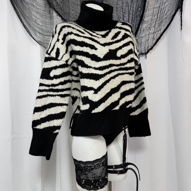 zebra turtleneck