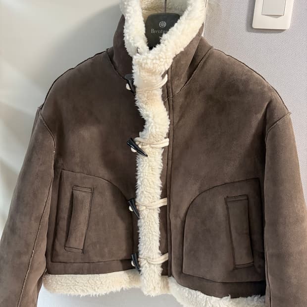 에트몽 무스탕 판매