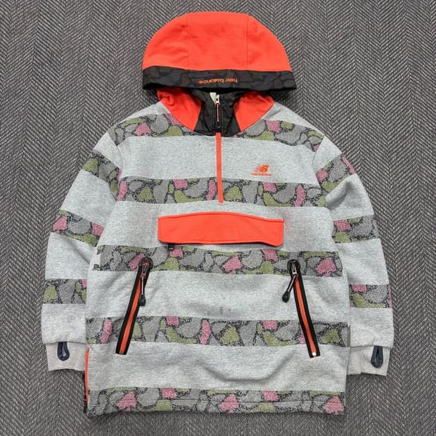 뉴발란스 후드 패디드 아노락 v2818