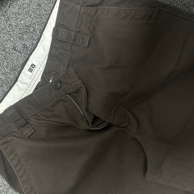 유니클로 와이드핏 치노팬츠 32 다크브라운