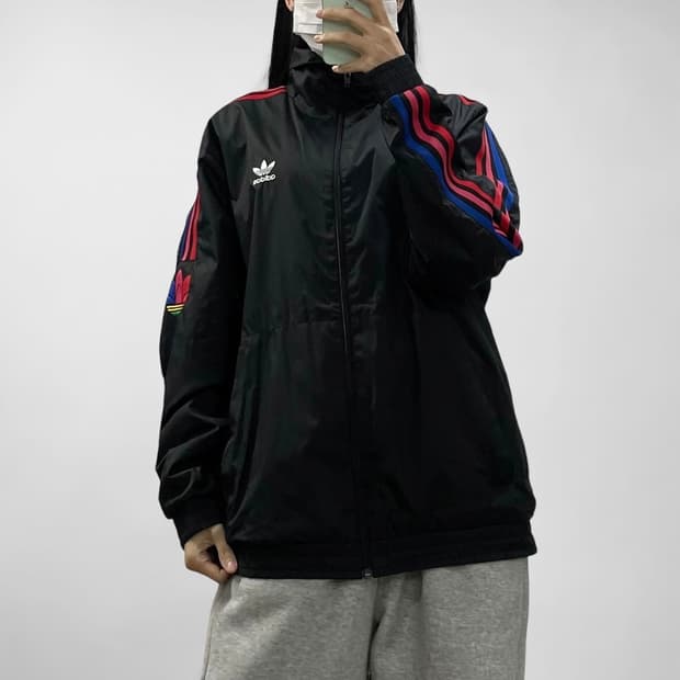 아디다스 3D 트레포일 우븐 바람막이 자켓