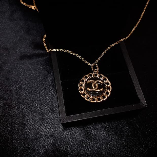 🔹극소량재고[chanel] 샤넬 빈티지 정품 참단추 업사이클링 목걸이