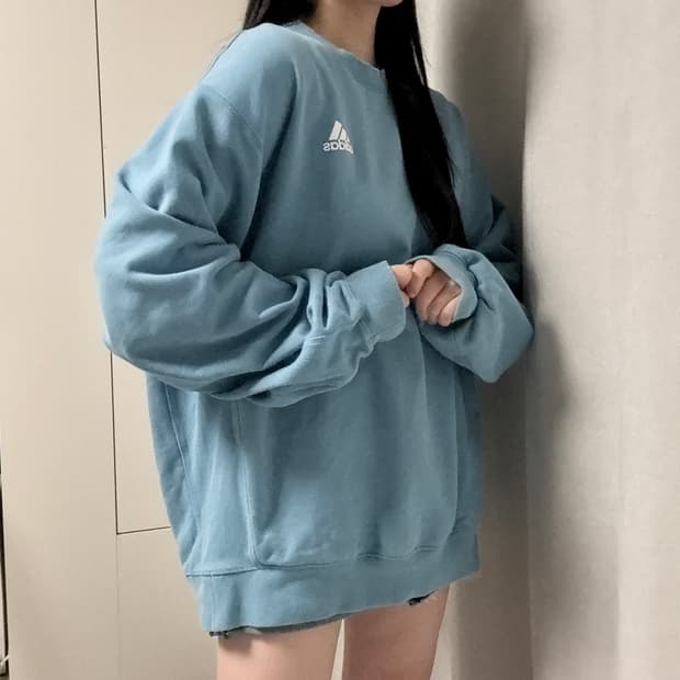 아디다스 맨투맨