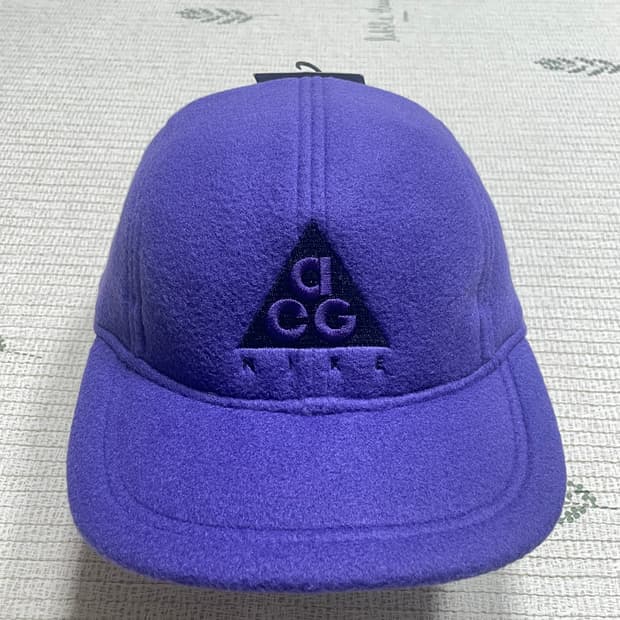 나이키 acg AW84 플리스 캡 퍼플