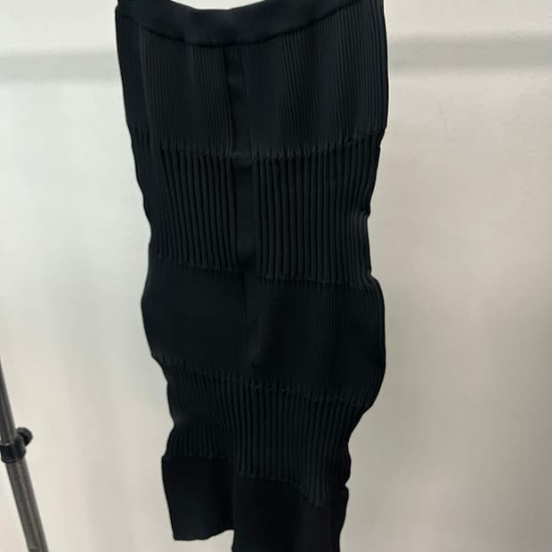 여) CFCL 3D 니팅 스커드 