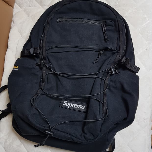 슈프림 백팩 블랙 25SS