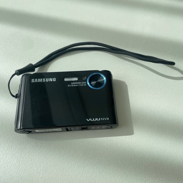 (희귀)삼성 디카 VLUU NV4