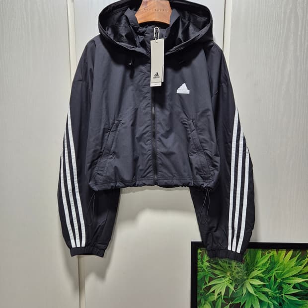 (세일)(새상품)아디다스 삼선 크롭 후드 바람막이