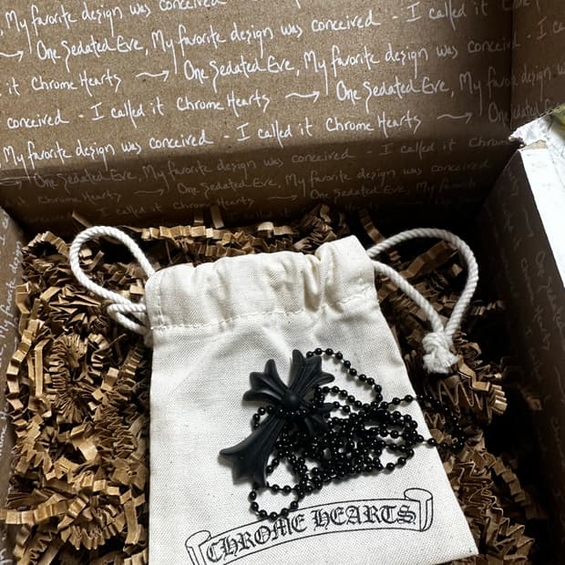 크롬하츠 실리크롬 크로스 블랙 새상품