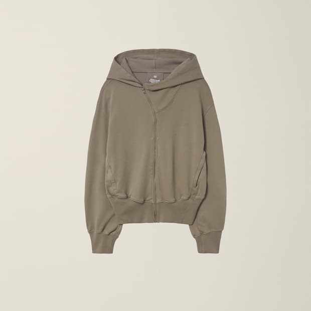ÉÉ curved hoodie zip up (M)