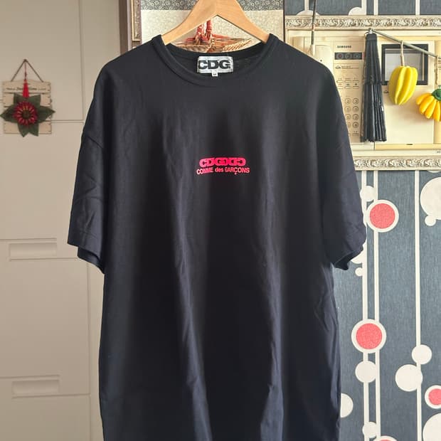 CDG 꼼데가르송 오버사이즈 티셔츠 (osaka exclusive)
