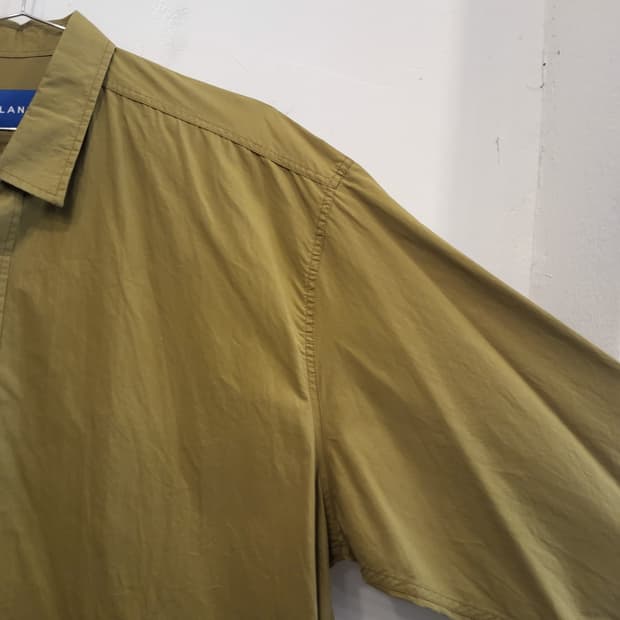 레인 오버핏 카키 셔츠