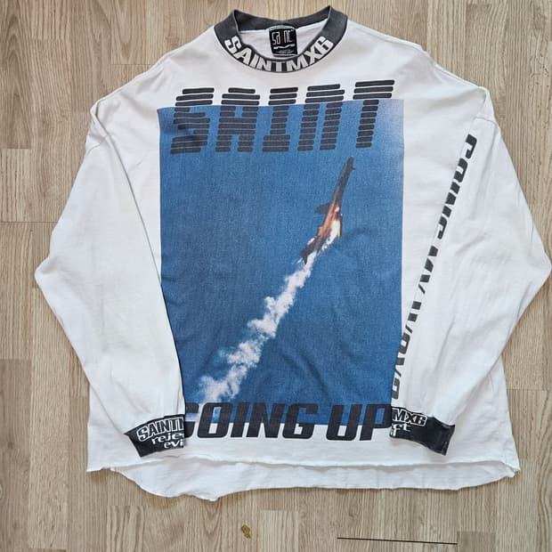 세인트미카엘 레이싱 긴팔 티셔츠.